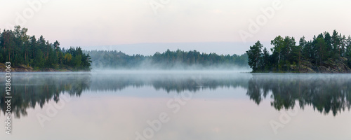 Obraz na plátne Panorama of morning lake