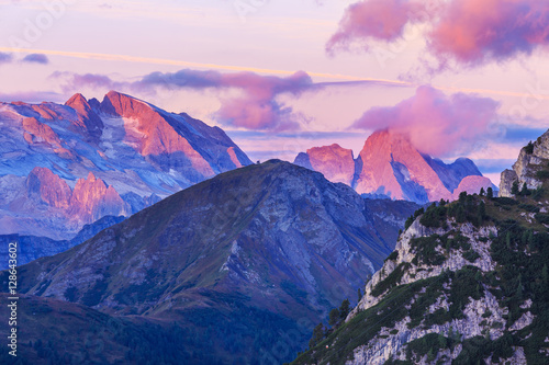 Sunrise in Dolomites © elena_suvorova