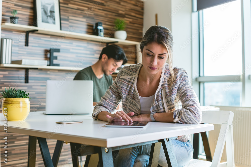 Searching ideas on digital tablet