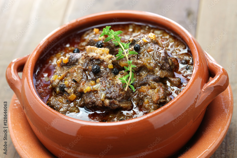 peposo, tuscan peppered beef stew, traditional italian cuisine peposo, tuscan peppered beef stew, traditional italian cuisine