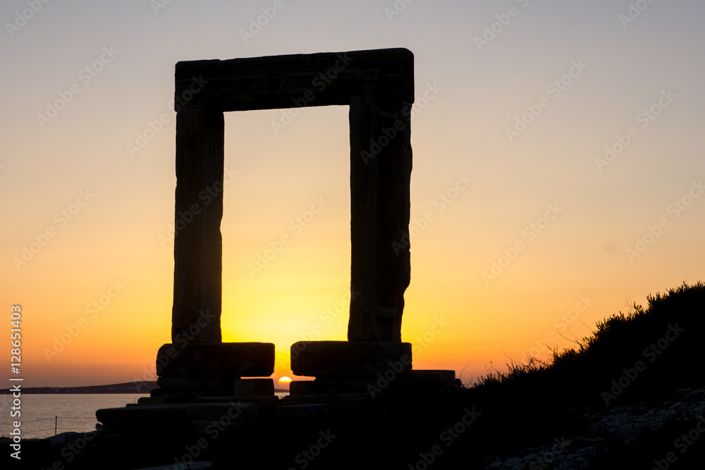 Fototapeta premium Apollo's gate Naxos Greece