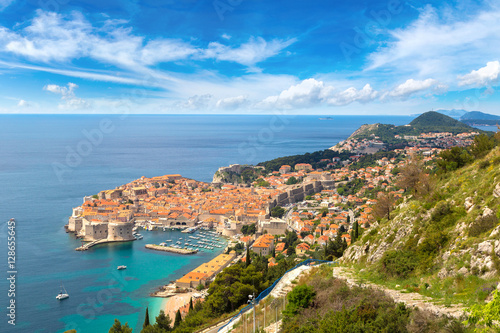 Fototapeta Naklejka Na Ścianę i Meble -  Aerial view of old city Dubrovnik