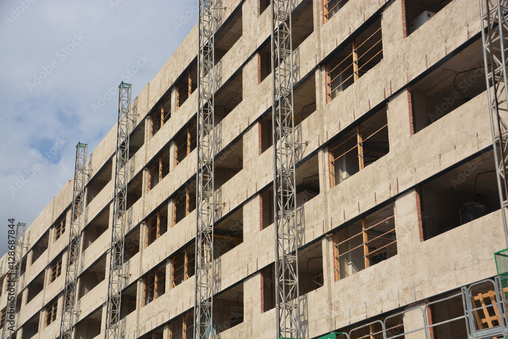 fachada de un edificio en construcción fachada de un edificio en construcción