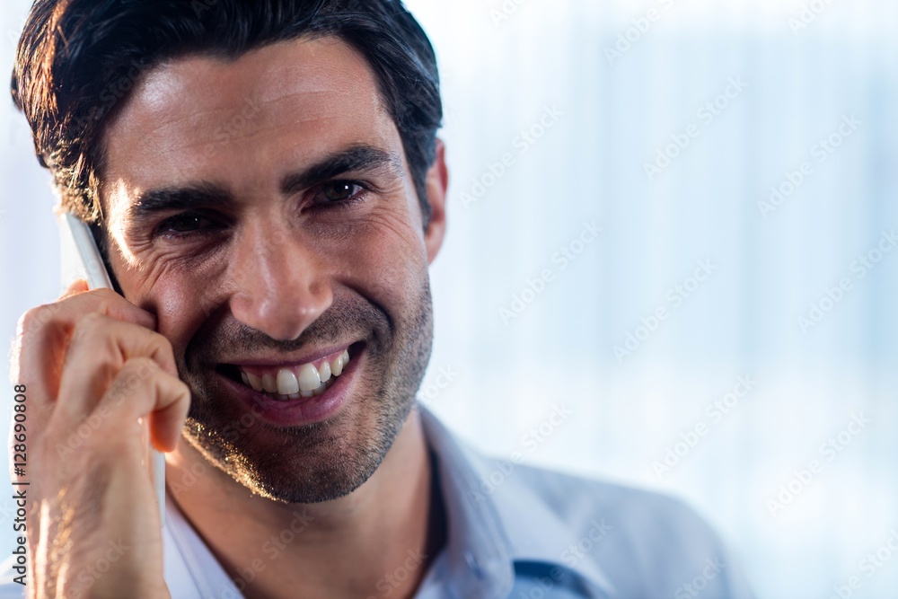 Obraz premium Businessman on the phone