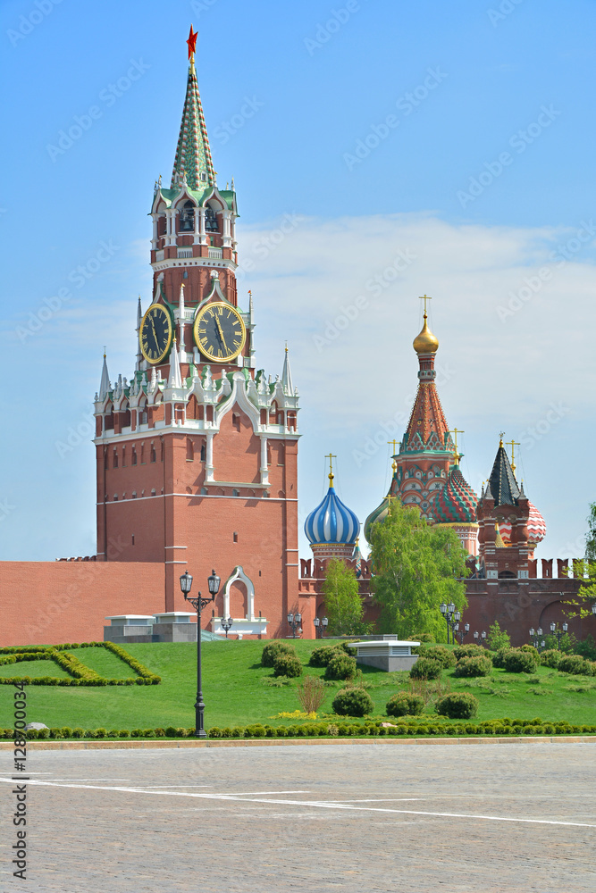 Moscow. Spasskaya tower of the Kremlin Moscow. Spasskaya tower of the Kremlin