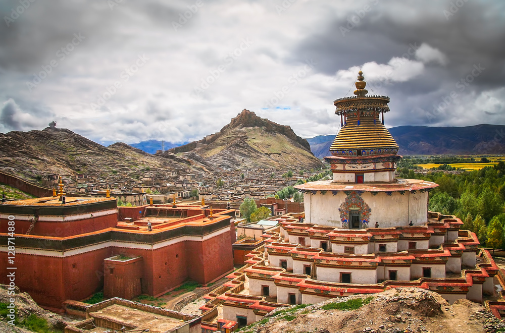 Buddhist Kumbum chorten in Gyantse
