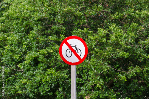 Warning plate forbidden to ride a bicycle in this area