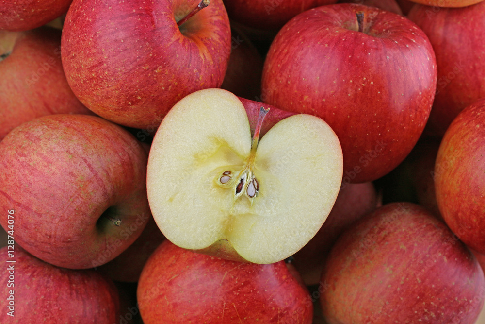 りんごの断面 Stock 写真 Adobe Stock