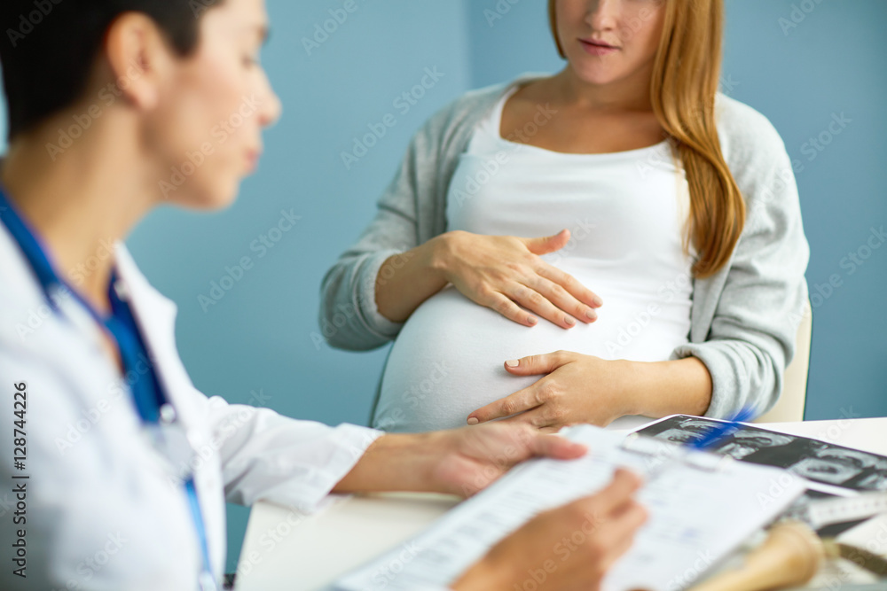 Fototapeta premium Visiting obstetrician