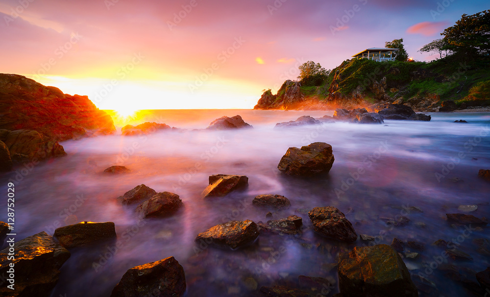 Fototapeta premium Sunset in the sea
