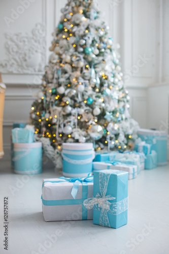 Christmas decorations, Christmas tree, gifts, new year © anastasiyaand