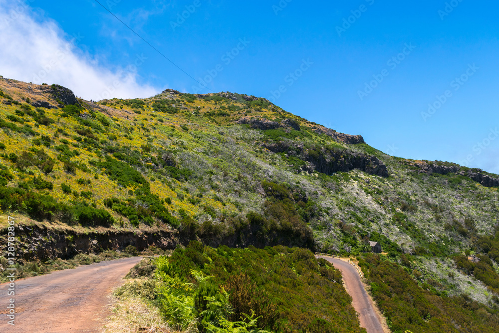 Hiking Pico do Arierio, Pico Ruivo, Madeira, Portugal Hiking Pico do Arierio, Pico Ruivo, Madeira, Portugal