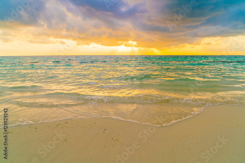 Fototapeta Naklejka Na Ścianę i Meble -  Beautiful sunset with sky over calm sea  in tropical Maldives is