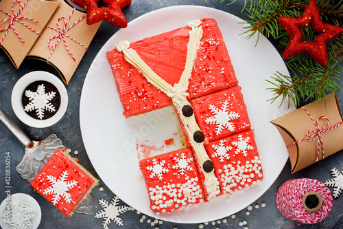 Ugly Christmas Sweater Cake , recipe for winter holiday party