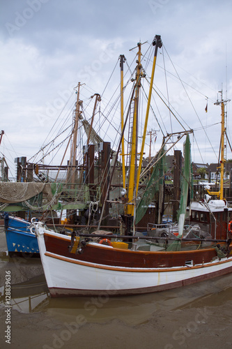 Krabbenkutter in Federwardersiel - Butjardingen an der Nordsee