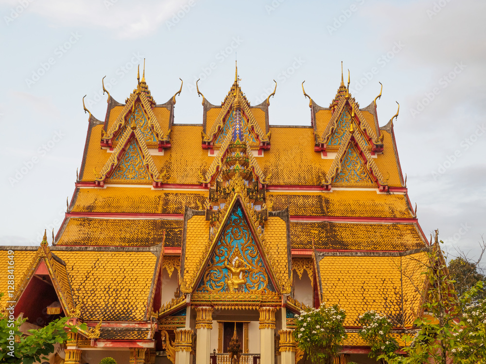 Fototapeta premium Wat Wang Wiwekaram, Sangkhlaburi, Kanchanaburi, Thailand.