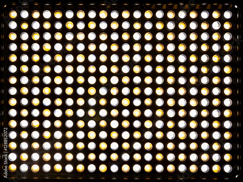 The matrix 300 yellow and white LEDs. Lighting device with variable color temperature Kelvin 3200-5500. Powered by a rechargeable battery. Spotlight for Studio and field video and photography