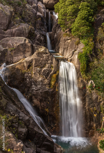 Fototapeta Naklejka Na Ścianę i Meble -  Arado Waterfall in Geres National Park, Portugal