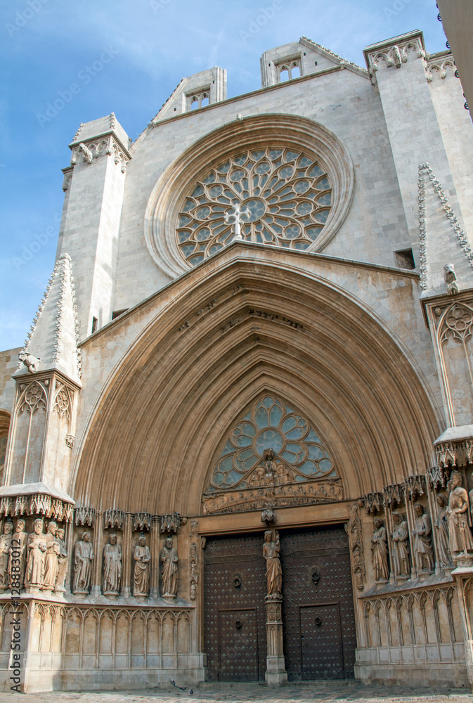 Façade gothique et portail roman de la cathédrale Saint Thècle, Tarragone, Catalogne, Espagne