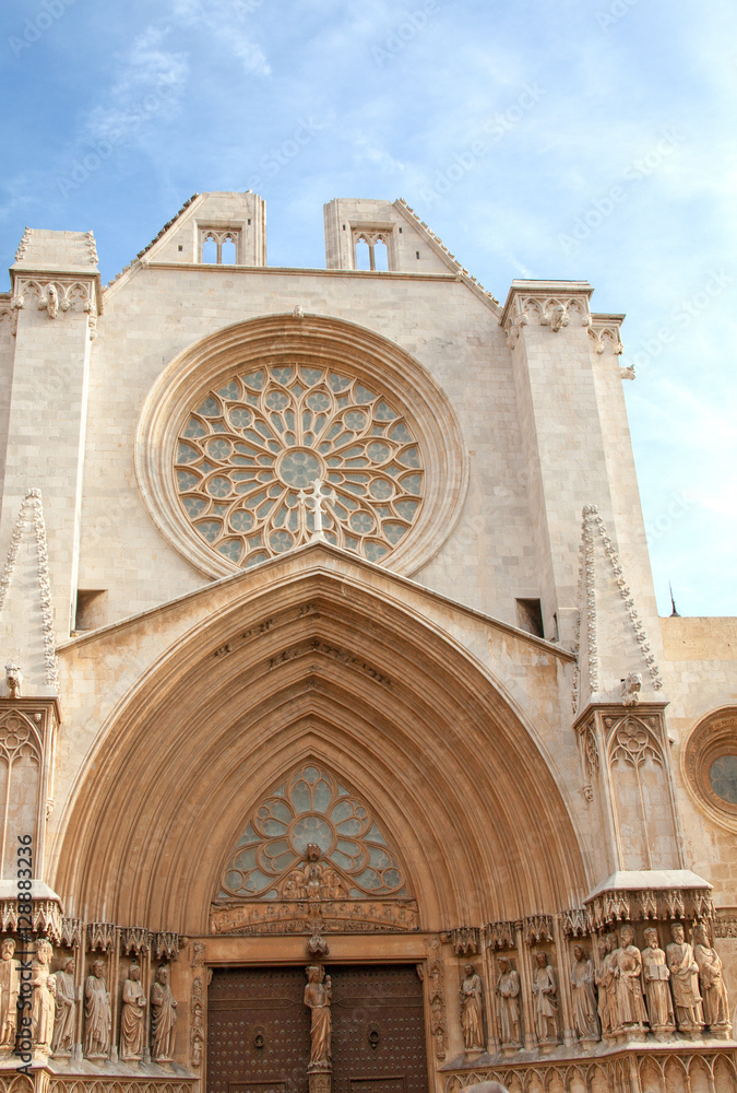 Façade gothique et portail roman de la cathédrale Saint Thècle, Tarragone, Catalogne, Espagne