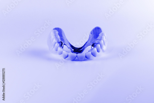 Clasp prosthesis with attachments fixing ceramic crowns photo