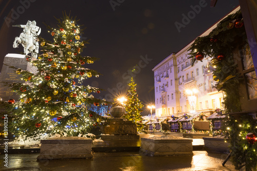 Tverskaya Square during the new year Holidays. Christmas fair. © Кенгу