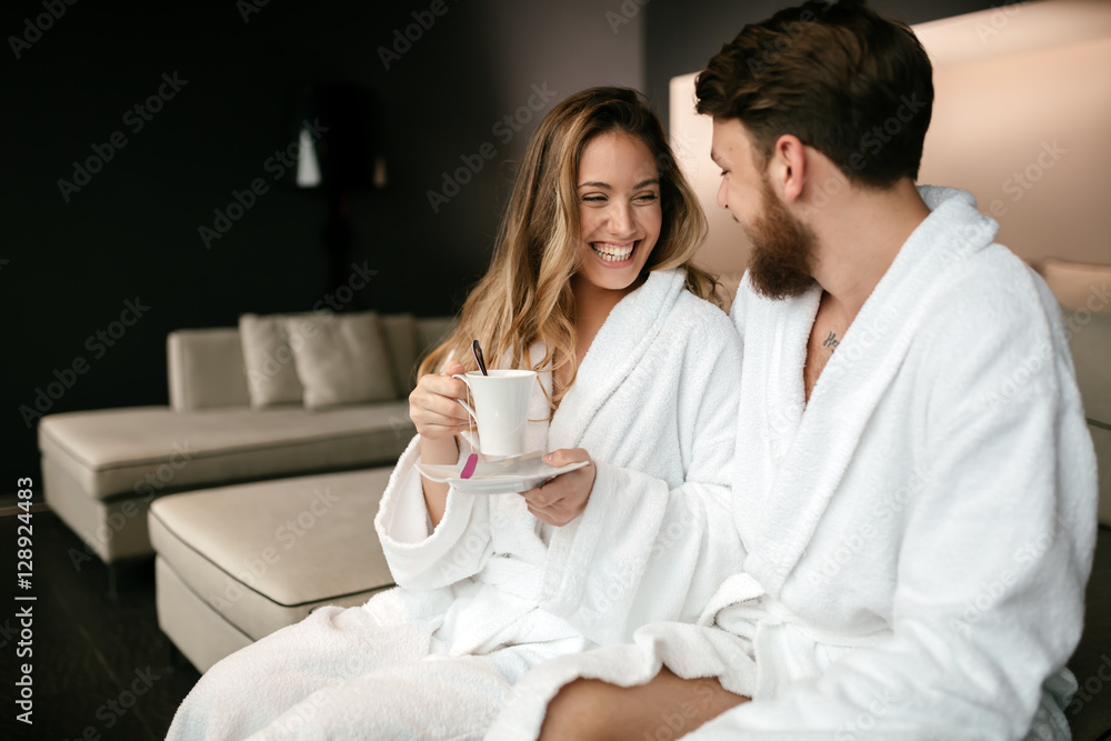 © NDABCREATIVITY - Couple enjoying wellness weekend