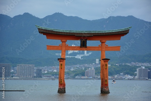 Landscape views  mountains  blue sky  fish  bridge.