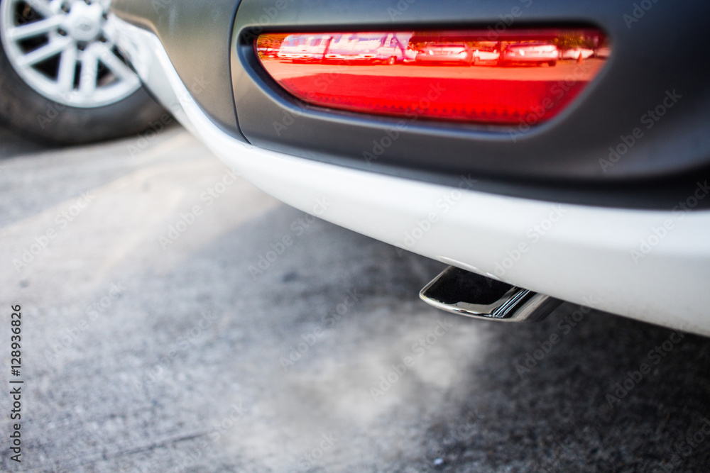 Obraz premium Pipe exhaust car smoke emission