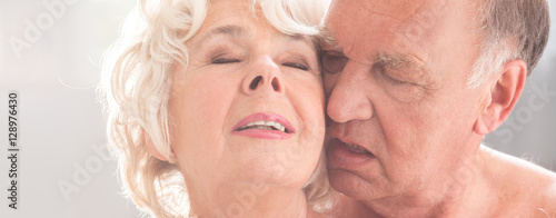 Φωτογραφία Older people faces in ecstasy