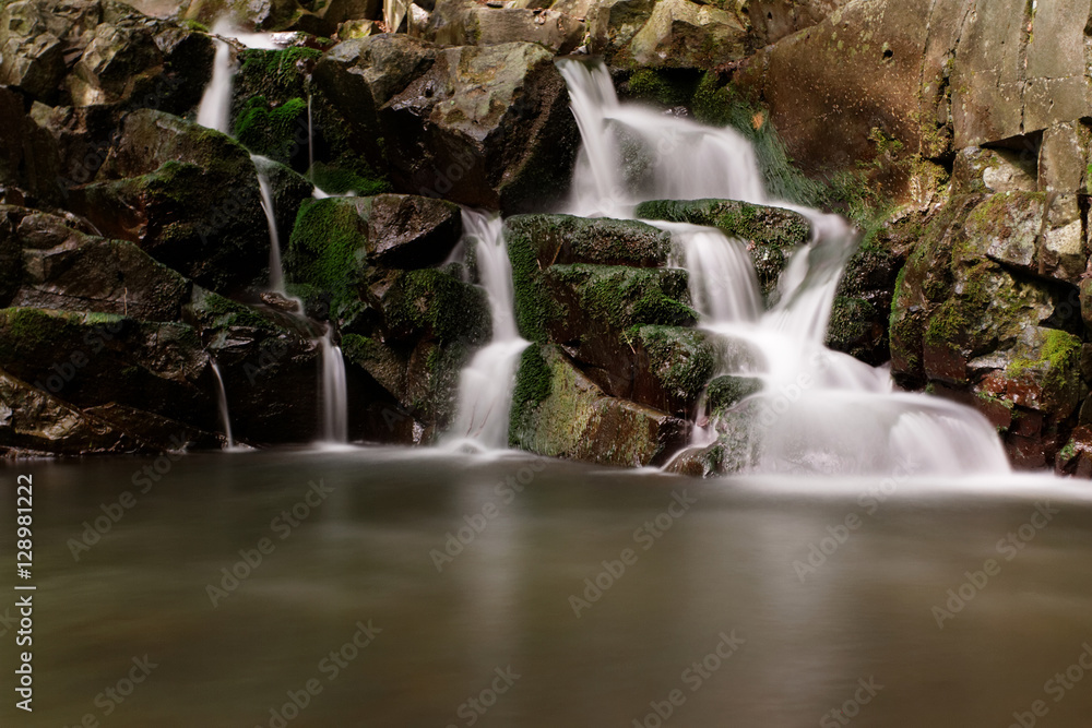 Obraz premium Beautiful waterfall