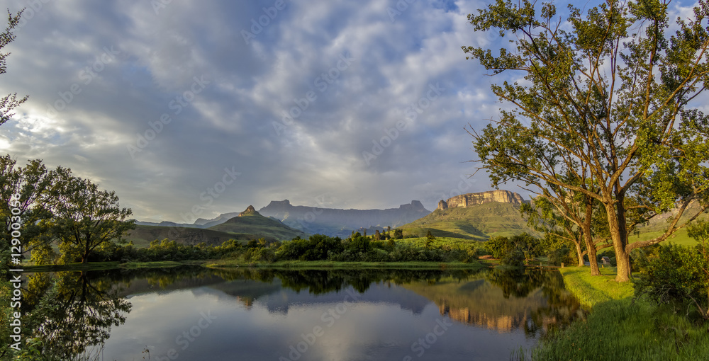 Royal Natal National Park with a vew of the Amphitheatre. Ukhahlamba ...