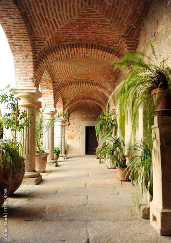 Claustro del convento del Palancar, Pedroso de Acim, provincia de Cáceres, España photo