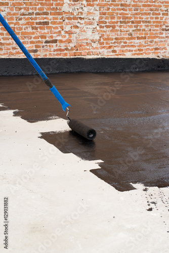 Roller brush waterproofing photo