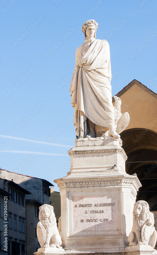 Naklejka premium walking in florence