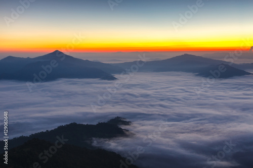 Landscape with the mist at Pha Tung mountain © Southtownboy Studio