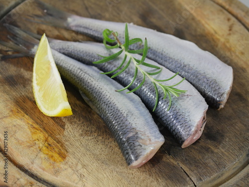 фотографія three fresh herrings