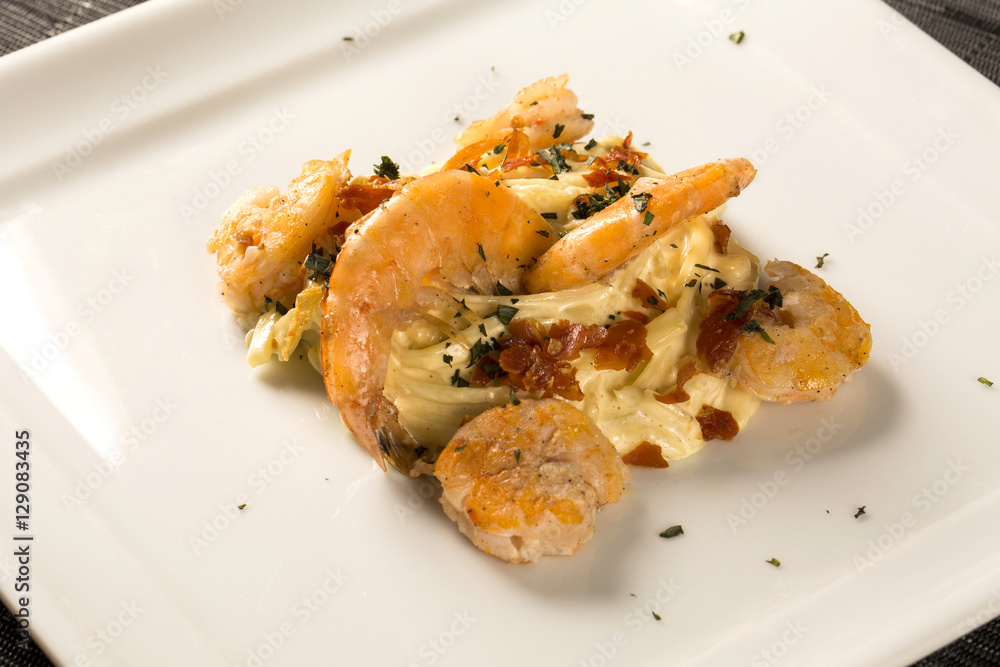 Pasta with shrimps served thyme and cheese Pasta with shrimps served thyme and cheese