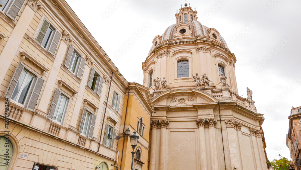 Beautiful mansions in Rome