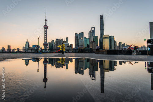 Photography Reflection of kiter in front of the Shanghai Skyline