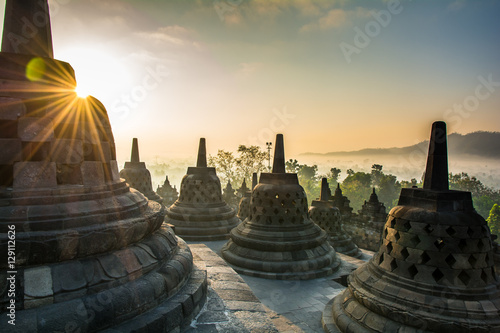 Canvas Print Sunrise at Borobudur Buddhist Temple, Java Island, Indonesia