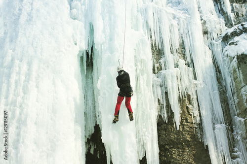 Fototapeta Naklejka Na Ścianę i Meble -  Ice climbing the North Caucasus.