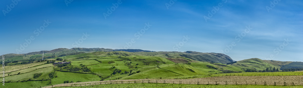 Die herrliche Hügellandschaft bei Trefeurig, Credigion in Wales als hochauflösendes Panorama Die herrliche Hügellandschaft bei Trefeurig, Credigion in Wales als hochauflösendes Panorama