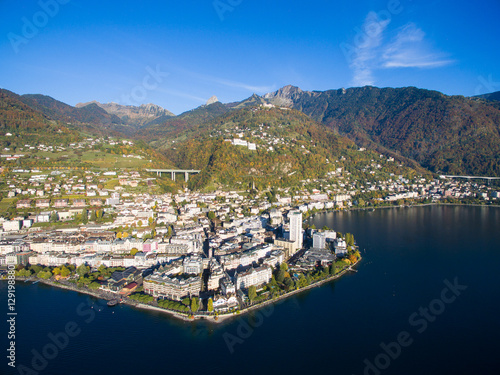 Fotografiet Aerial view of Montreux waterfront, Switzerland
