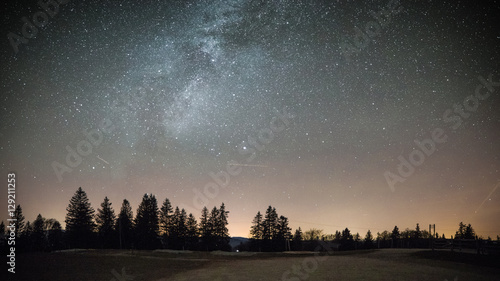 Panorama Creux-du-Van dans le Val-de-travers dans le canton de Neuchâtel