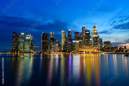 SINGAPORE - NOVEMBER 24, 2016: Downtown Urban landscape of Singa photo