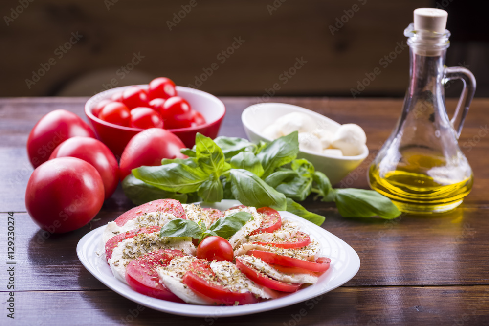 mozzarella cheese and tomatoes