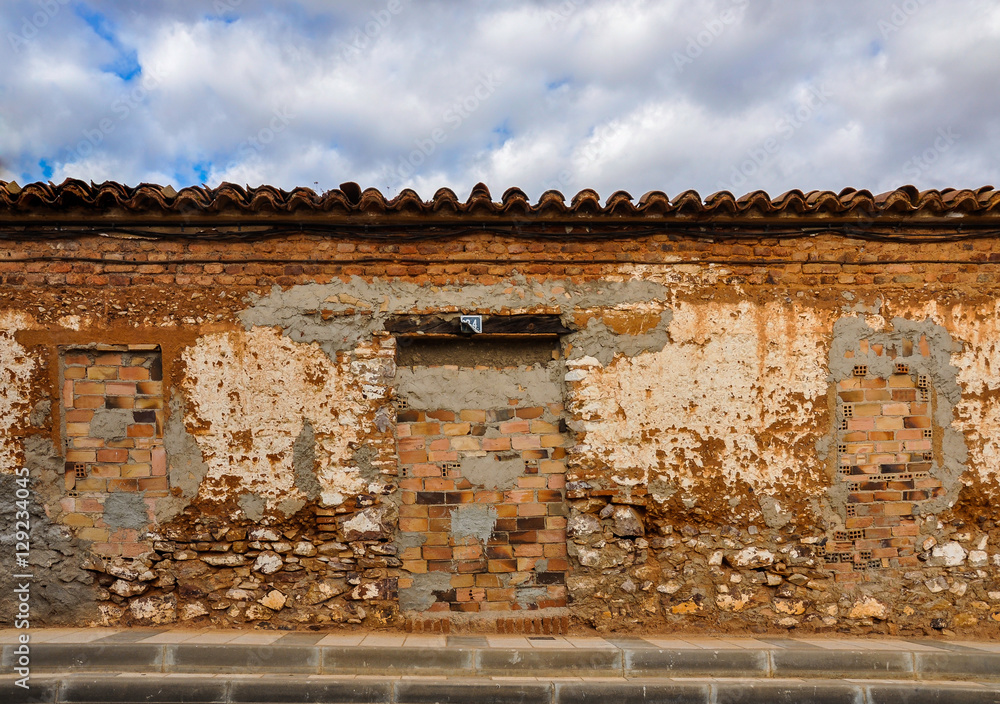 House in ruins, Puertollano, Spain