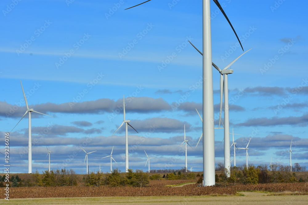 Wind farms generating clean renewable energy in North Dakota. Wind farms generating clean renewable energy in North Dakota.