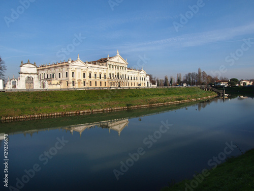 Stampa su tela Travel in Italy - Nice view of Villa Pisani and the Brenta River, a famous venet